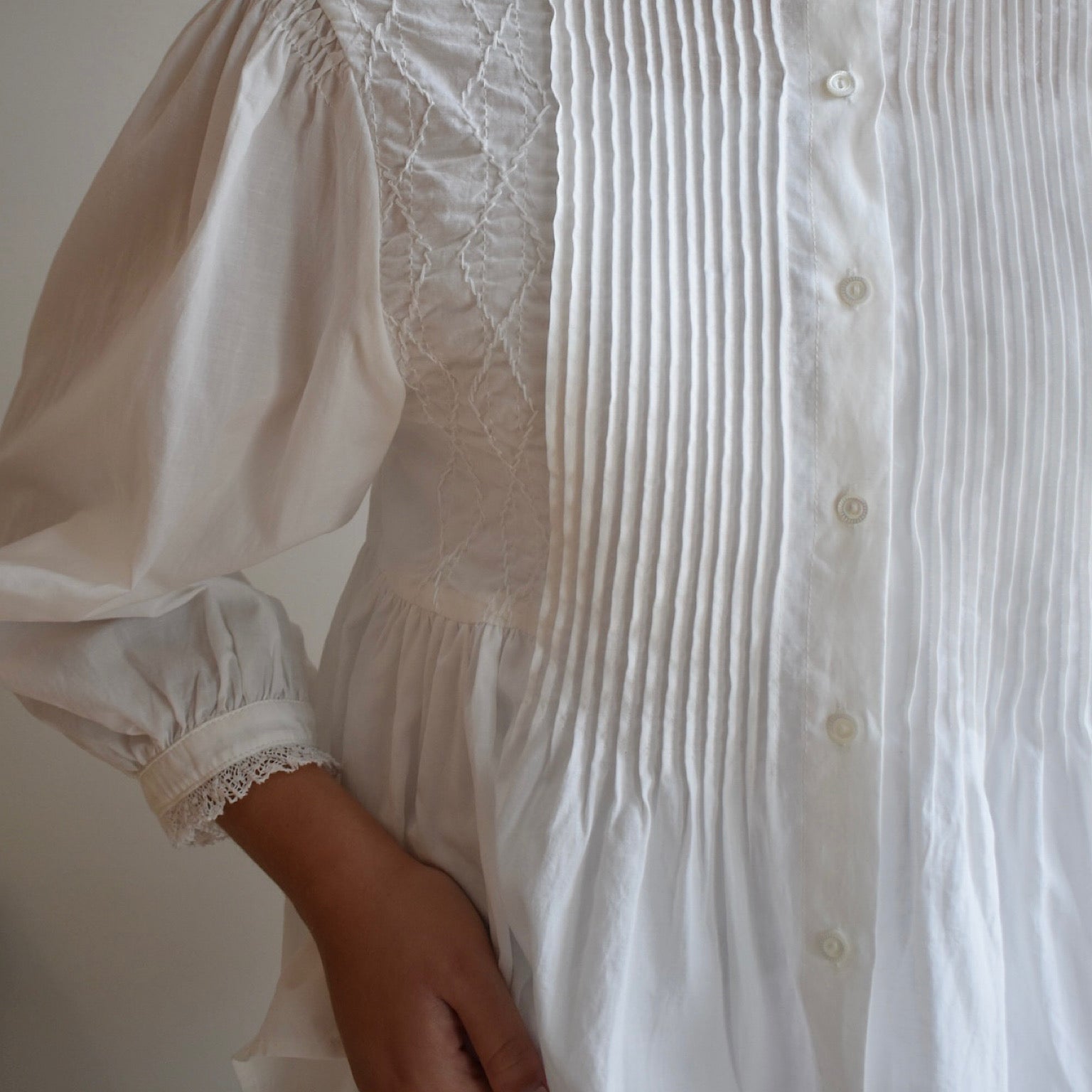 Joy Joy Puff Sleeve Dress in Coco – Wonderfully Made Clothing Co