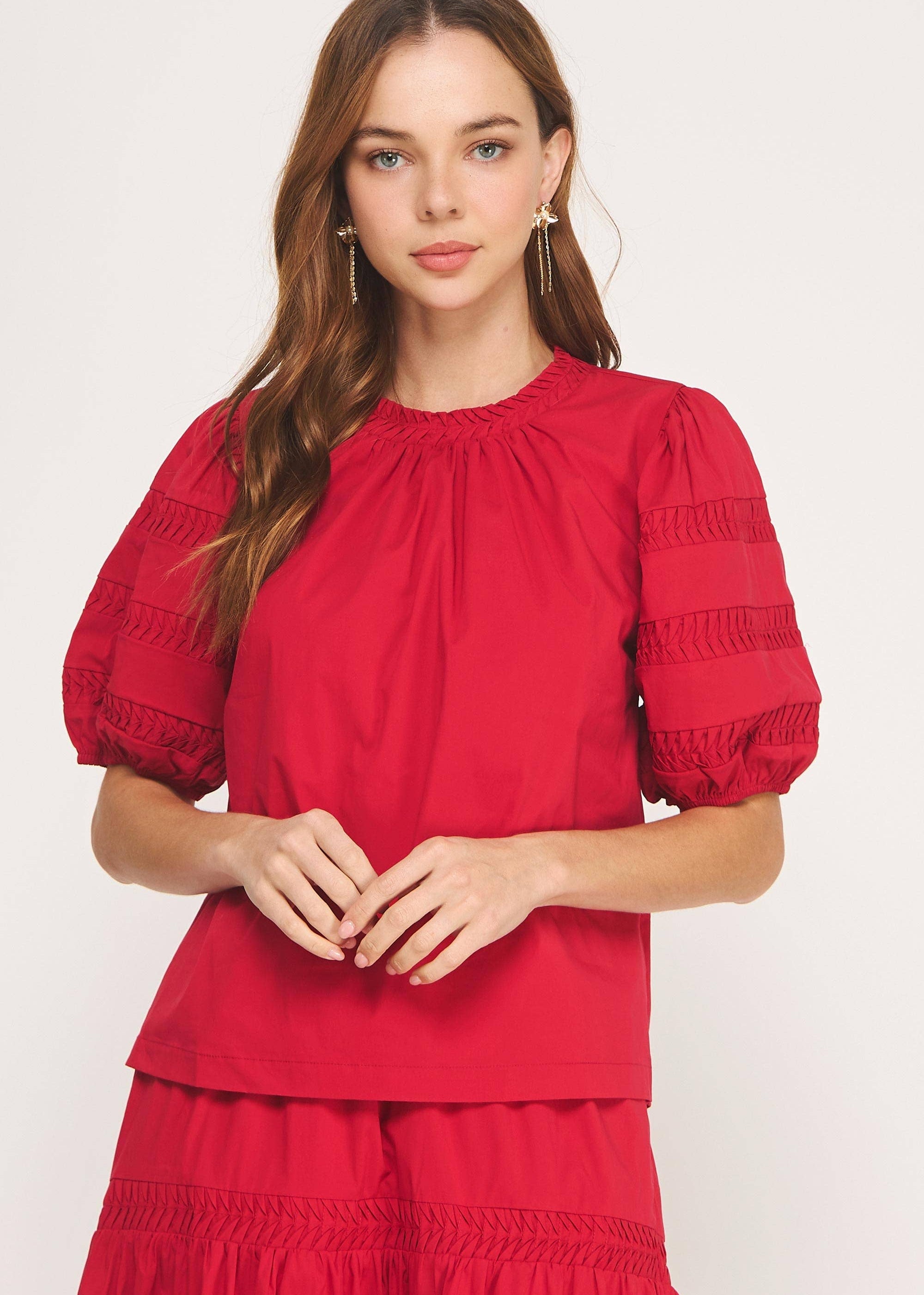 Reverse Pintuck Puff Sleeve Top
