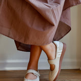 Back 70 Aya in Beige Milk Sneakerina